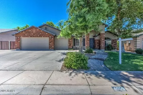 4055 E Meadow Land Dr, San Tan Valley, AZ 85140