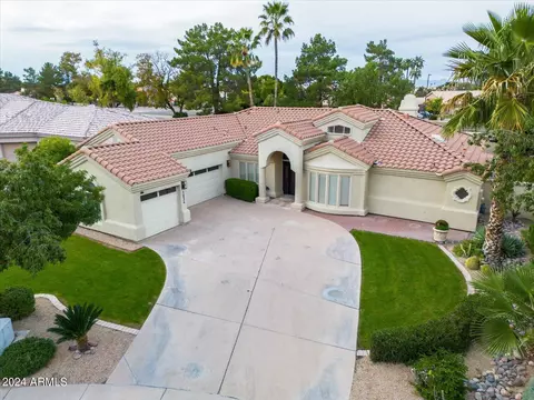 1834 E Cypress Tree Dr, Gilbert, AZ 85234