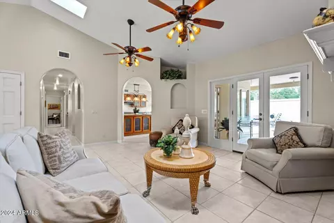 1834 E Cypress Tree Dr, Gilbert, AZ 85234 photo 6
