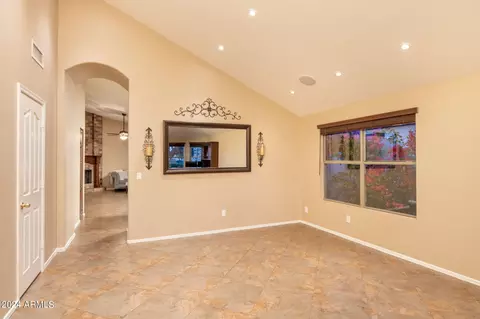 4704 E Weaver Rd, Phoenix, AZ 85050 photo 3