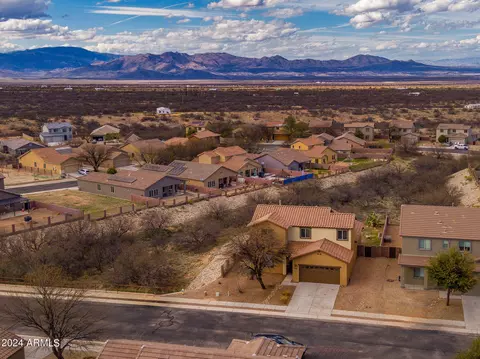 2124 W Moon Milk St, Benson, AZ 85602