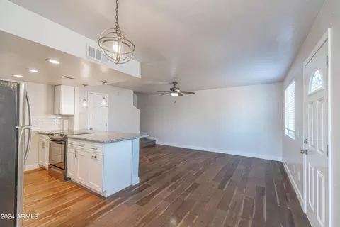 4761 E Moreland St, Phoenix, AZ 85008 photo 8