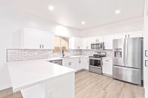 10534 W Irma Ln, Peoria, AZ 85382