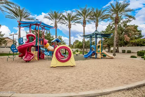 View/Area - 455 W Johnson Dr, Gilbert, AZ 85233 photo 1 of 10