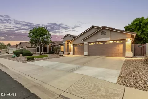 Exterior - 455 W Johnson Dr, Gilbert, AZ 85233 photo 3 of 19