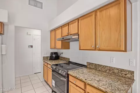 Kitchen - 455 W Johnson Dr, Gilbert, AZ 85233 photo 2 of 4