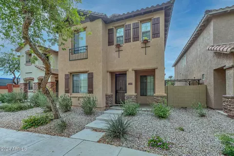 9140 W Meadow Dr, Peoria, AZ 85382