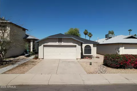 8724 W Willowbrook Dr, Peoria, AZ 85382