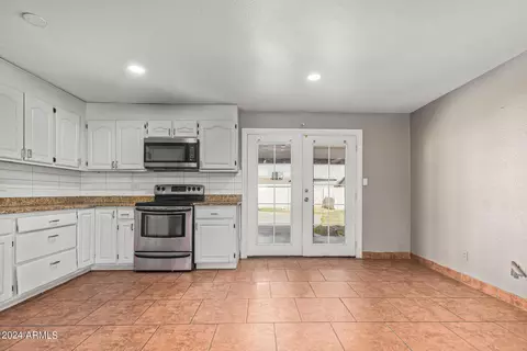 6842 W Berkeley Rd, Phoenix, AZ 85035 photo 12