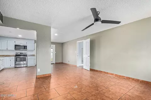 6842 W Berkeley Rd, Phoenix, AZ 85035 photo 9