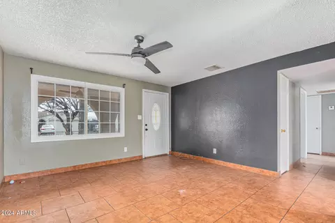 6842 W Berkeley Rd, Phoenix, AZ 85035 photo 8