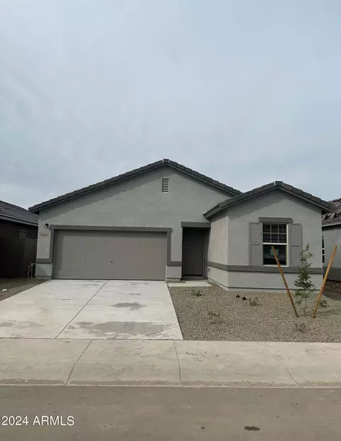 1974 E Driftwood Dr, San Tan Valley, AZ 85140
