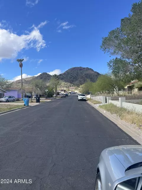 202 E Mountain View Rd, Phoenix, AZ 85020 photo 5