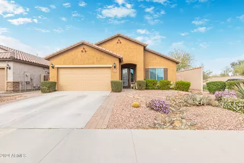 10806 W Bronco Trl, Peoria, AZ 85383