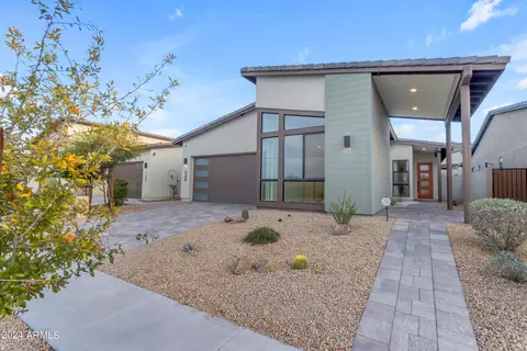 Exterior - 959 E Paseo Way, Phoenix, AZ 85042 photo 5 of 25