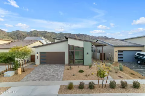 Exterior - 959 E Paseo Way, Phoenix, AZ 85042 photo 4 of 25