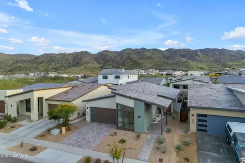 View/Area - 959 E Paseo Way, Phoenix, AZ 85042 photo 1 of 4