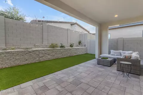 Exterior - 959 E Paseo Way, Phoenix, AZ 85042 photo 11 of 25