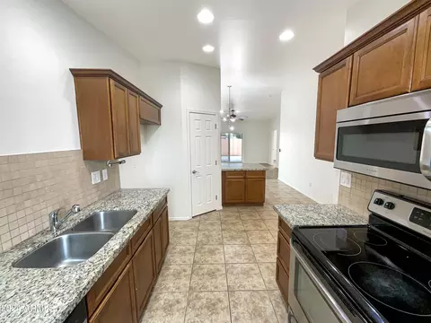 8111 S 5th Ave, Phoenix, AZ 85041 photo 9