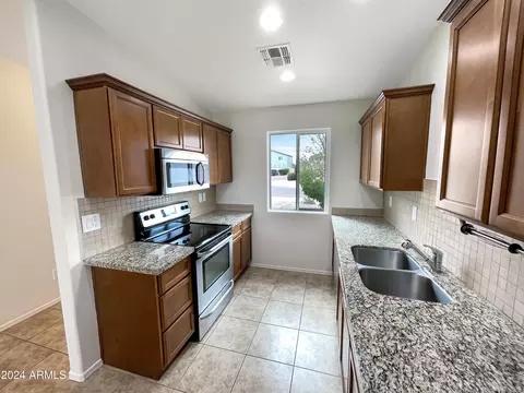 8111 S 5th Ave, Phoenix, AZ 85041 photo 8