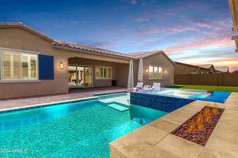 Exterior - 1990 E Bellflower Ct, Gilbert, AZ 85298 photo 2 of 12