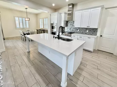 Kitchen - 1990 E Bellflower Ct, Gilbert, AZ 85298 photo 3 of 5
