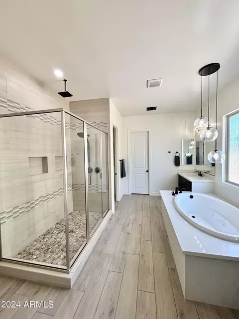 Bath - 1990 E Bellflower Ct, Gilbert, AZ 85298 photo 3 of 6