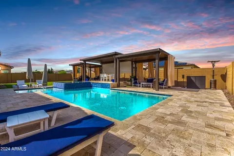 1990 E Bellflower Ct, Gilbert, AZ 85298