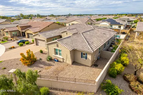 Exterior - 1990 E Bellflower Ct, Gilbert, AZ 85298 photo 11 of 12