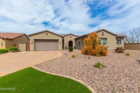 Exterior - 1990 E Bellflower Ct, Gilbert, AZ 85298 photo 6 of 12