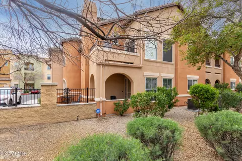 14575 W Mountain View Blvd #812, Surprise, AZ 85374