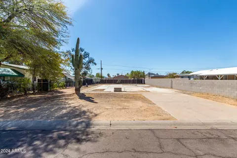 2035 E Michigan Ave #151, Phoenix, AZ 85022