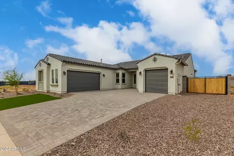 13656 W Hackamore Dr, Peoria, AZ 85383