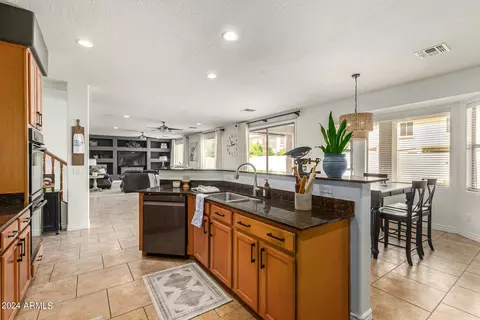 110 E Mary Ln, Gilbert, AZ 85295 photo 12