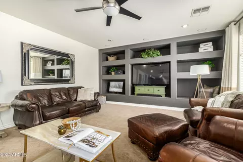 110 E Mary Ln, Gilbert, AZ 85295 photo 17