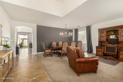110 E Mary Ln, Gilbert, AZ 85295 photo 9