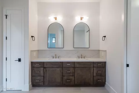 8103 N 10th Ave, Phoenix, AZ 85021 photo 12