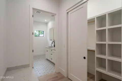 8103 N 10th Ave, Phoenix, AZ 85021 photo 8