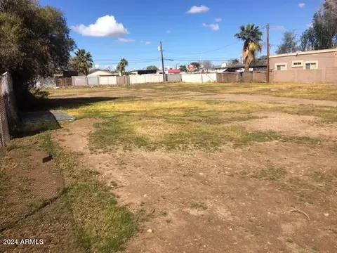 6826 N 59th Dr #5, Glendale, AZ 85301
