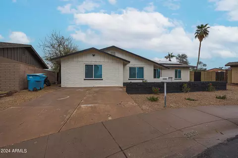 3220 W Mescal St, Phoenix, AZ 85029
