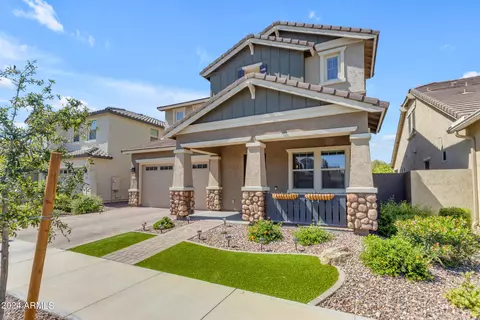 2634 S Olympic Dr, Gilbert, AZ 85295 photo 2