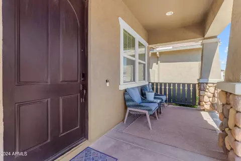 2634 S Olympic Dr, Gilbert, AZ 85295 photo 4