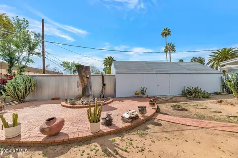 2031 E Mitchell Dr, Phoenix, AZ 85016 photo 25