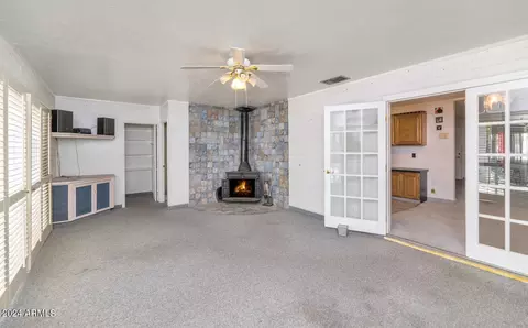 2031 E Mitchell Dr, Phoenix, AZ 85016 photo 5