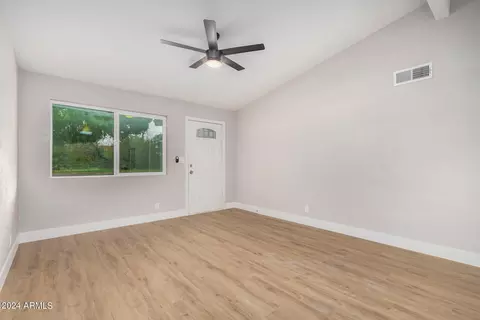 39 W 9th Pl #B, Mesa, AZ 85201 photo 6