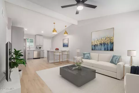 39 W 9th Pl #B, Mesa, AZ 85201