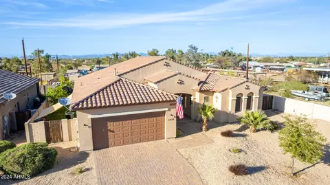 View/Area - 1212 E Desert Dr, Phoenix, AZ 85042 photo 8 of 8
