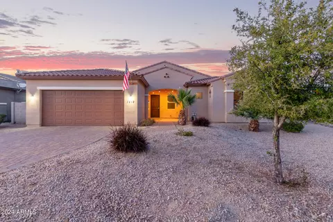 Exterior - 1212 E Desert Dr, Phoenix, AZ 85042 photo 5 of 40