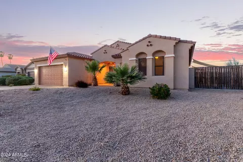 Exterior - 1212 E Desert Dr, Phoenix, AZ 85042 photo 3 of 40