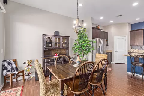 Dining - 1212 E Desert Dr, Phoenix, AZ 85042 photo 1 of 4